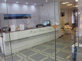 圣玛尔塔酒店，位于波佐利的酒店