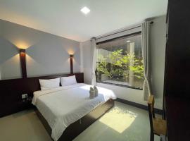 Nakarin Hotel，位于Amnat Charoen的酒店