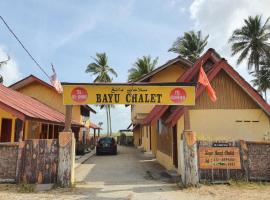 Hotel O Bayu Chalet，位于苏丹依斯迈路佩特拉机场 - KBR附近的酒店