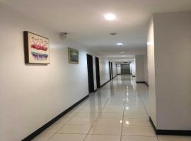 Camarin Prime Hotel，位于马尼拉的酒店