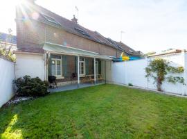 L'Aronnax - Maison -Jardin - Idéal Long Séjour，位于Pont-de-Metz的酒店