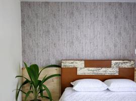 Apartamento Privado Vacacional con Piscina en Armenia esta a 30m Salento y Parque Del Cafe By Molca Xperiences 3H，位于亚美尼亚的酒店