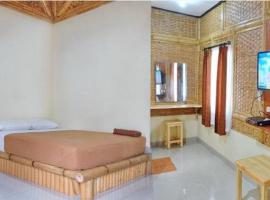 OYO 3303 Penginapan Putri Asih Sawarna，位于Sawarna的酒店