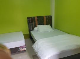 OYO 3487 Es Em Je Residence，位于Lubukpakam的酒店
