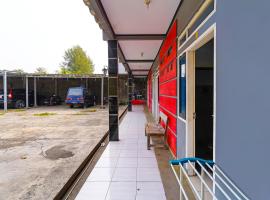 OYO 92893 Santana Residence Syariah，位于Bojongsalam的酒店