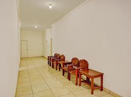 OYO 3479 Hotel Intan，位于Banyumas的酒店