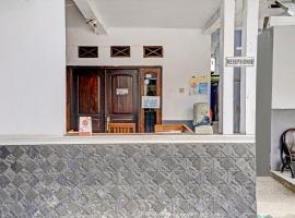 OYO 90405 Penginapan Sasti Kuningan，位于井里汶的酒店