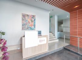 OYO Flagship 755 Appartel Grand Dhika City，位于贝克西的酒店