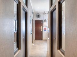 OYO Life 3246 Walnut Inn G-10，位于Telukjambe的酒店