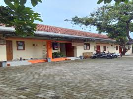 SPOT ON 93452 Wulan Homestay 2 Syariah，位于直葛的酒店