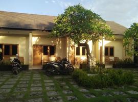 OYO 93758 Lembah Sriti Homestay Near Sirkuit Motor Cross Internasional 459 Lantan，位于萨萨克的酒店