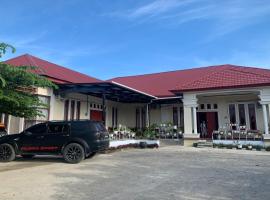 OYO 94031 Pondok Hitung Near GOR Kalegowa，位于Sungguminasa的酒店