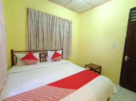 OYO 92503 Penginapan & Villa Sirait，位于巴拉巴特的酒店