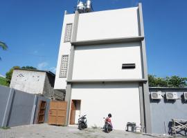 OYO 93770 Pondom Danu 77，位于肯达利的酒店