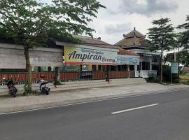 OYO 92215 Ampiran Bromo Syariah，位于玛琅的酒店