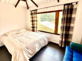 Xie- Habitaci&oacute;n con acceso a lago natural，位于萨奇卡的木屋