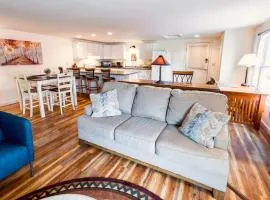 Upscale Moosehead lake Suite downtown Greenville