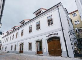 Apartmány U Doskočilů，位于因德日赫城堡的酒店