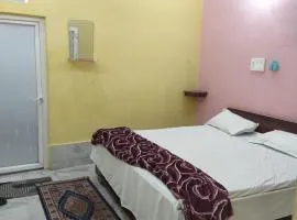 Bhardwaj Home Stay