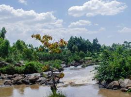 Tindinyo Falls Resort，位于Koiparak的酒店