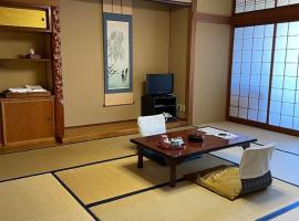 川端屋　kawabataya，位于Minamiechizen的带热水浴缸的酒店