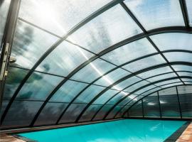 Complex Panicel，位于莱斯诺夫的酒店