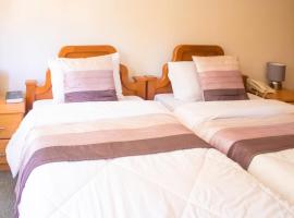 Crown Suites Hotel，位于Mbale的酒店