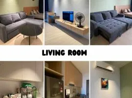 Ang Roxy Apartment A