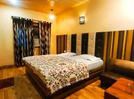 Revoli Inn Hotel JUST 5 MIN FROM GOLDEN TEMPLE