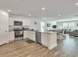 5BR Pet Friendly Retreat with Garage Parking home