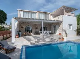 Cavos Paros Two-Bedroom Villa with Private Pool & Jacuzzi