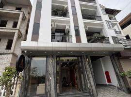 X9 Hotel Luxury，位于Thuong Thon的酒店
