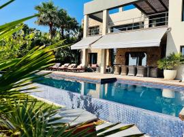 Lifestyle Villa Cap Martinet Ibiza，位于塔拉曼卡的酒店