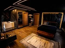 Unique Luxury Suite