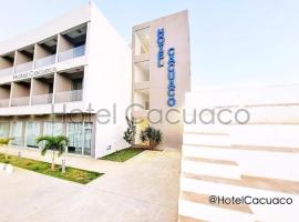 Hotel Cacuaco，位于Cacuaco的酒店