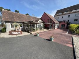 Hotel ARBOR - Les Hunaudieres - Le Mans Sud - Mulsanne，位于米萨讷的酒店
