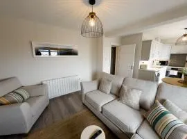 Luxury 2-Bedroom Apartment Overlooking the Beach with Private Balcony