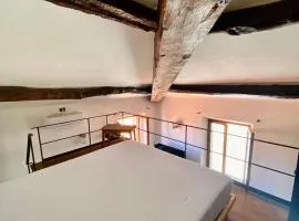 Piazza Bovio - Casa "Domi" con Aria condizionata nel Centro Storico