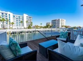 Canal Place 6 Harbor views with access to boat slip