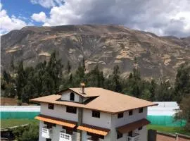 Lodge Acopampa Inn