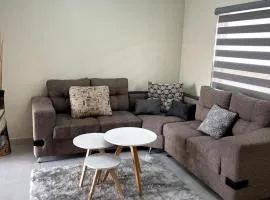 Hermosa casa entera cerca de la Presa del Rejón