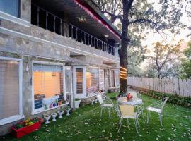 Woodburry Mansion, Cozy Nainital Homestay，位于奈尼塔尔的酒店
