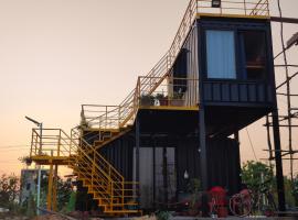 Haven - Tiny Home near Muttukadu Lake