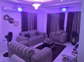 Comfort Homes - Cozy Apartment in Egbeda