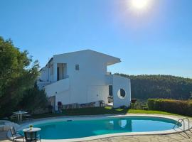 Tao Te Wellness，位于波利克罗诺的酒店