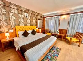 The Ganga Lodge - Affordable Luxury Stay Near Mall Road Manali，位于马拉里的酒店