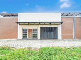 Hotel O Slawi Near Alun- Alu Slawi Formerly Boarding Inn，位于直葛的酒店