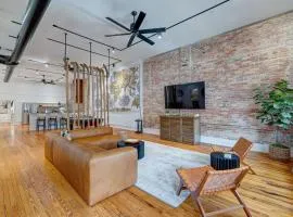 Luxe 220, Unit 3 - Pool Table & City View Penthouse