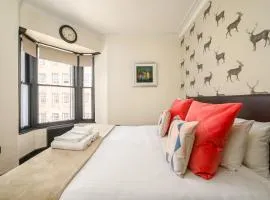 F&O Apartments - 1 bedroom Royal Mile apt Stunning castle view Sleeps 2