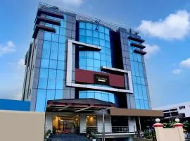 Super Townhouse Hatigaon Near Medicity Formerly Hotel Grand Majesty